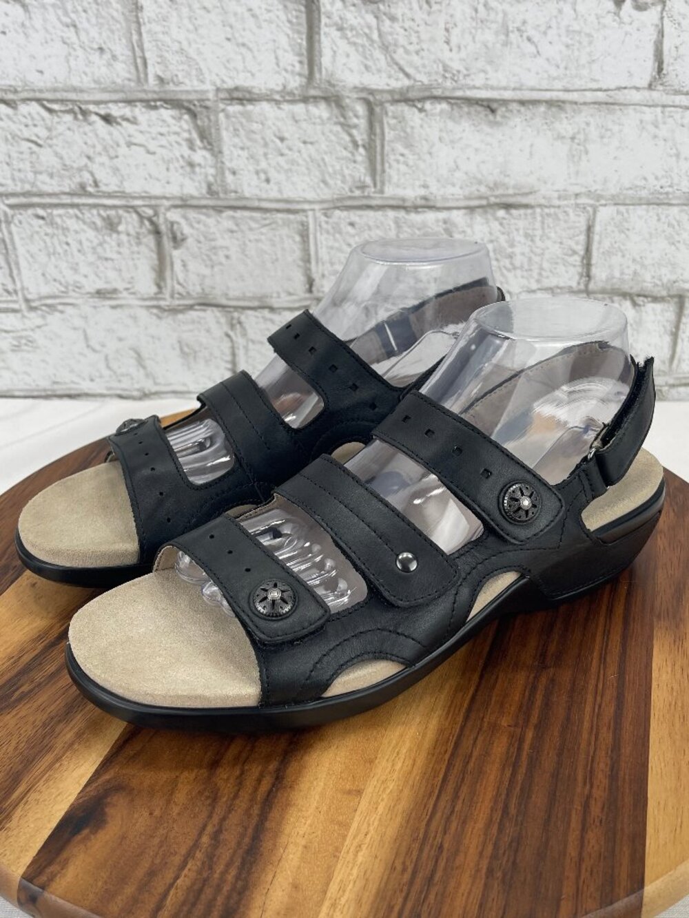Aravon Power Comfort Womens 10 Black 3 Strap Hook & Loop Wedge Sandals CH1940